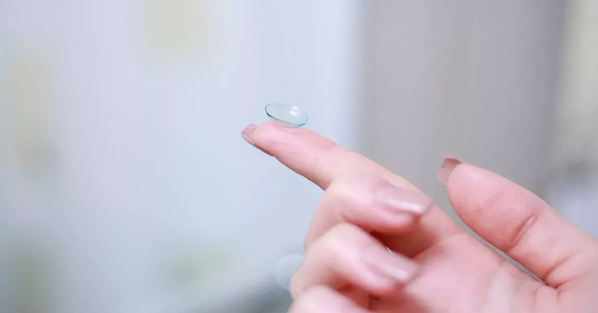 Contact Lenses Safe Use of Hydrogen Peroxide Solution
