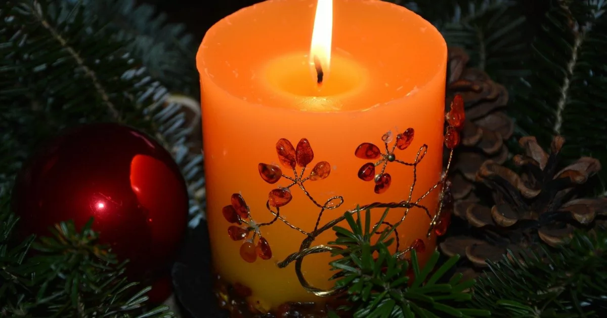 Stay Safe During the Holidays Trees, Lights & Candles